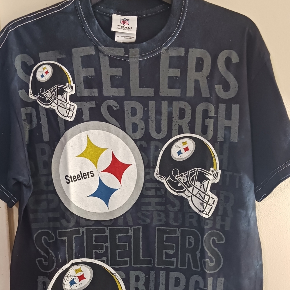 Pittsburg Steelers Team T-shirt.